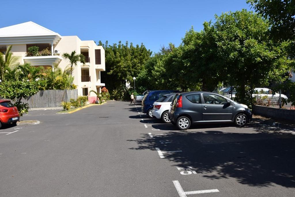 Baliste Jardin De Corail Apartment Saint-Gilles Les Bains Exterior photo